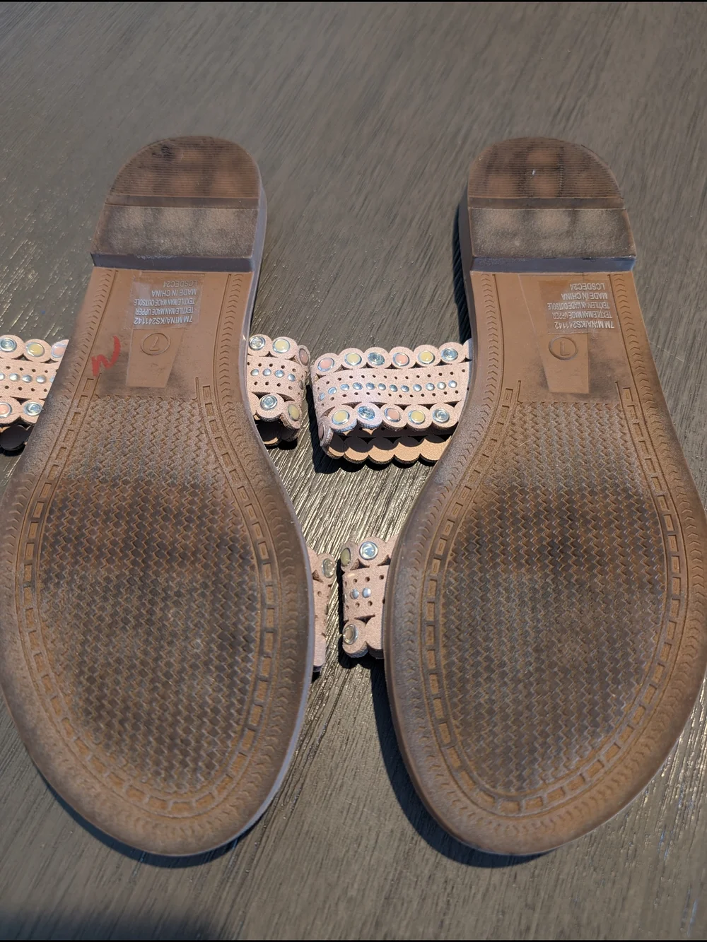 Women's Kensie Beige Studded Jewel Double Strap Slide Sandals- Size 7 - Picture 5 of 5